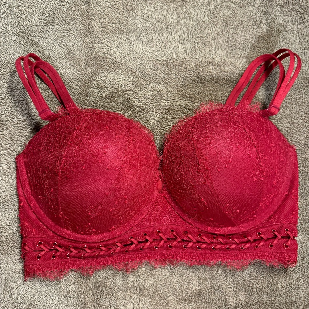 Like New Victoria’s Secret Multi-Way Bra